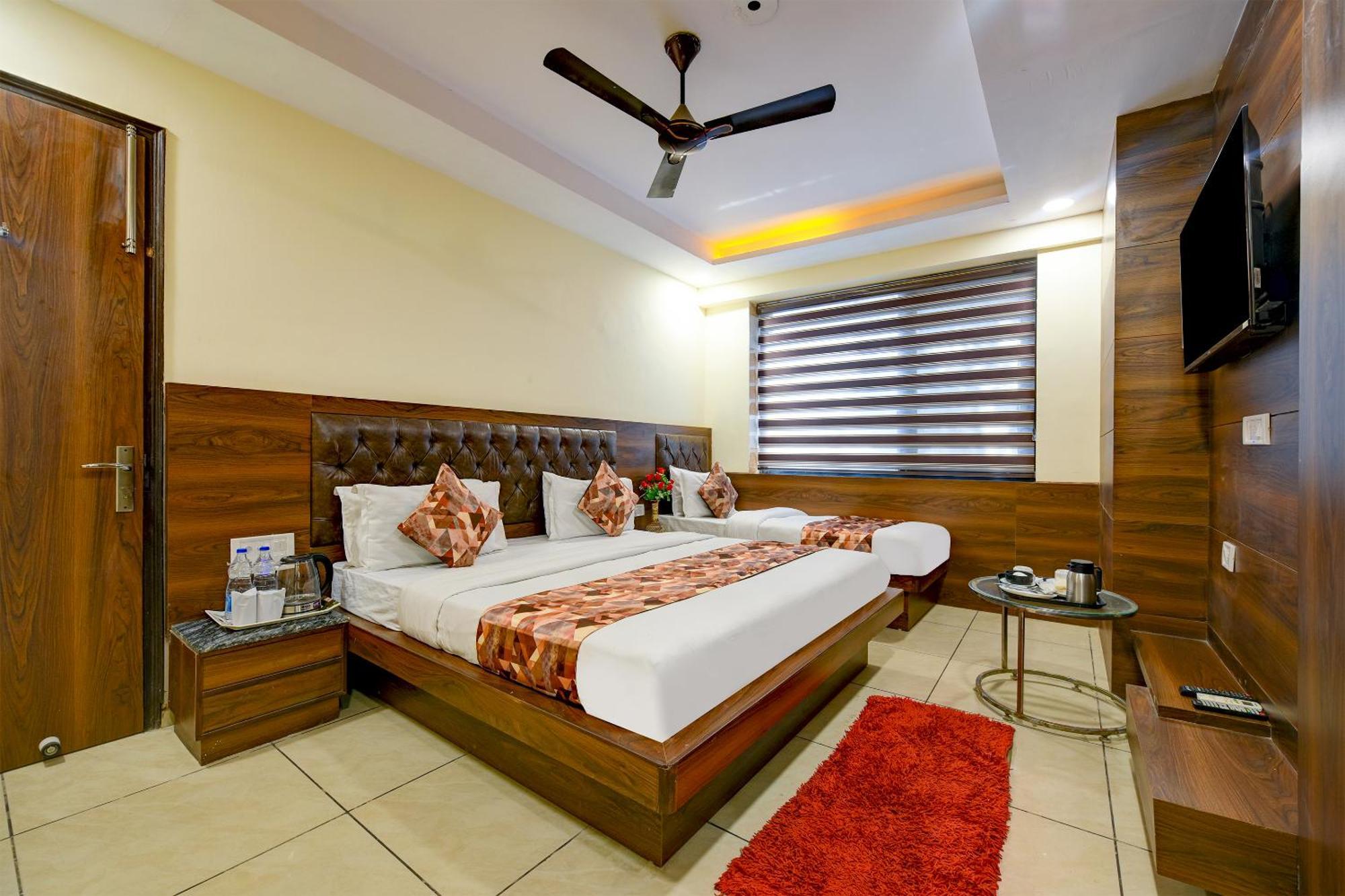 Hotel Le Grand - Walk-In From Rk Ashram Metro Station نيودلهي المظهر الخارجي الصورة
