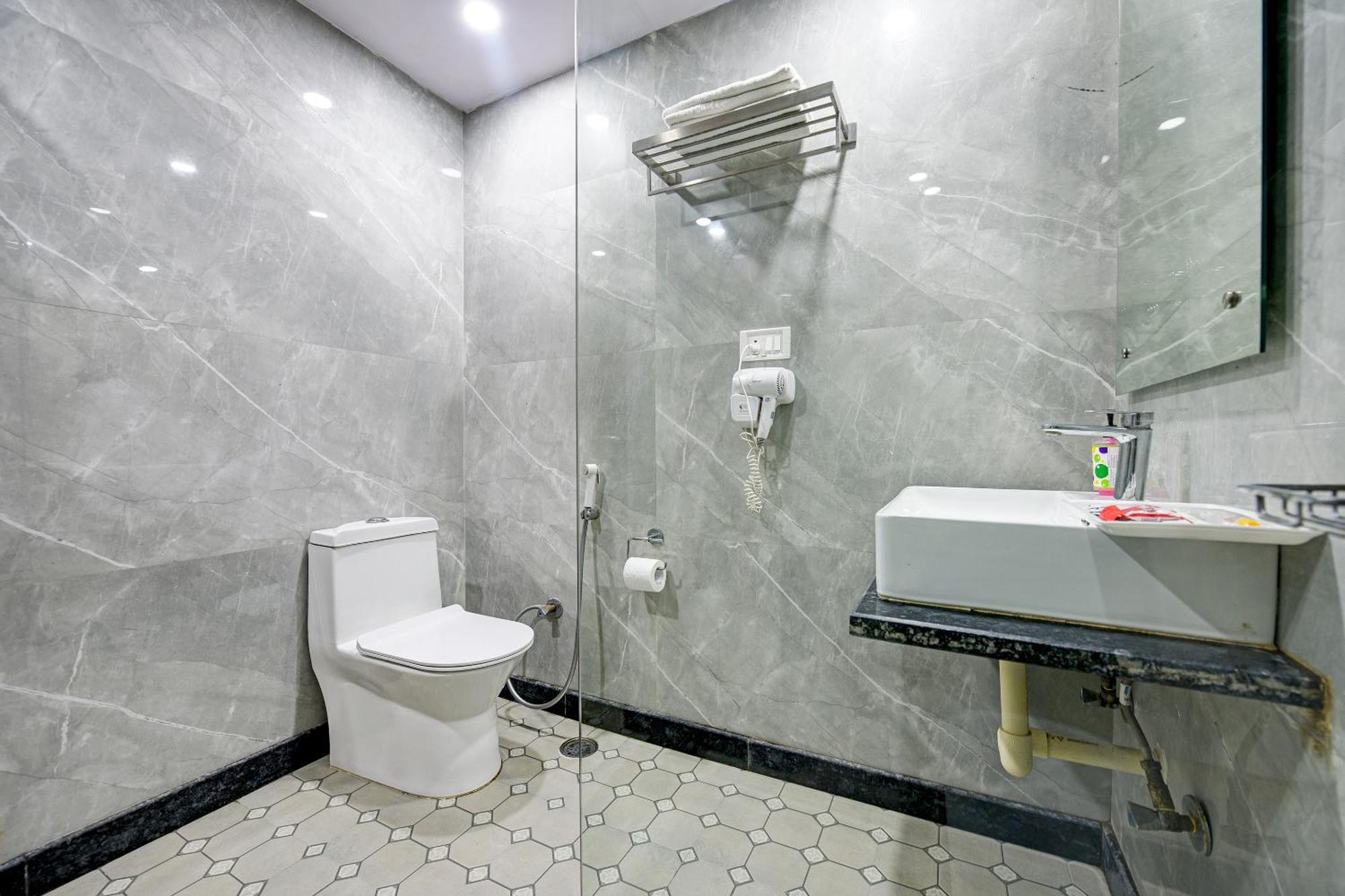 Hotel Le Grand - Walk-In From Rk Ashram Metro Station نيودلهي المظهر الخارجي الصورة